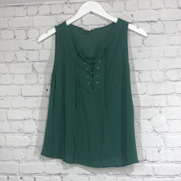 InTu. top green - Picture 1 of 6